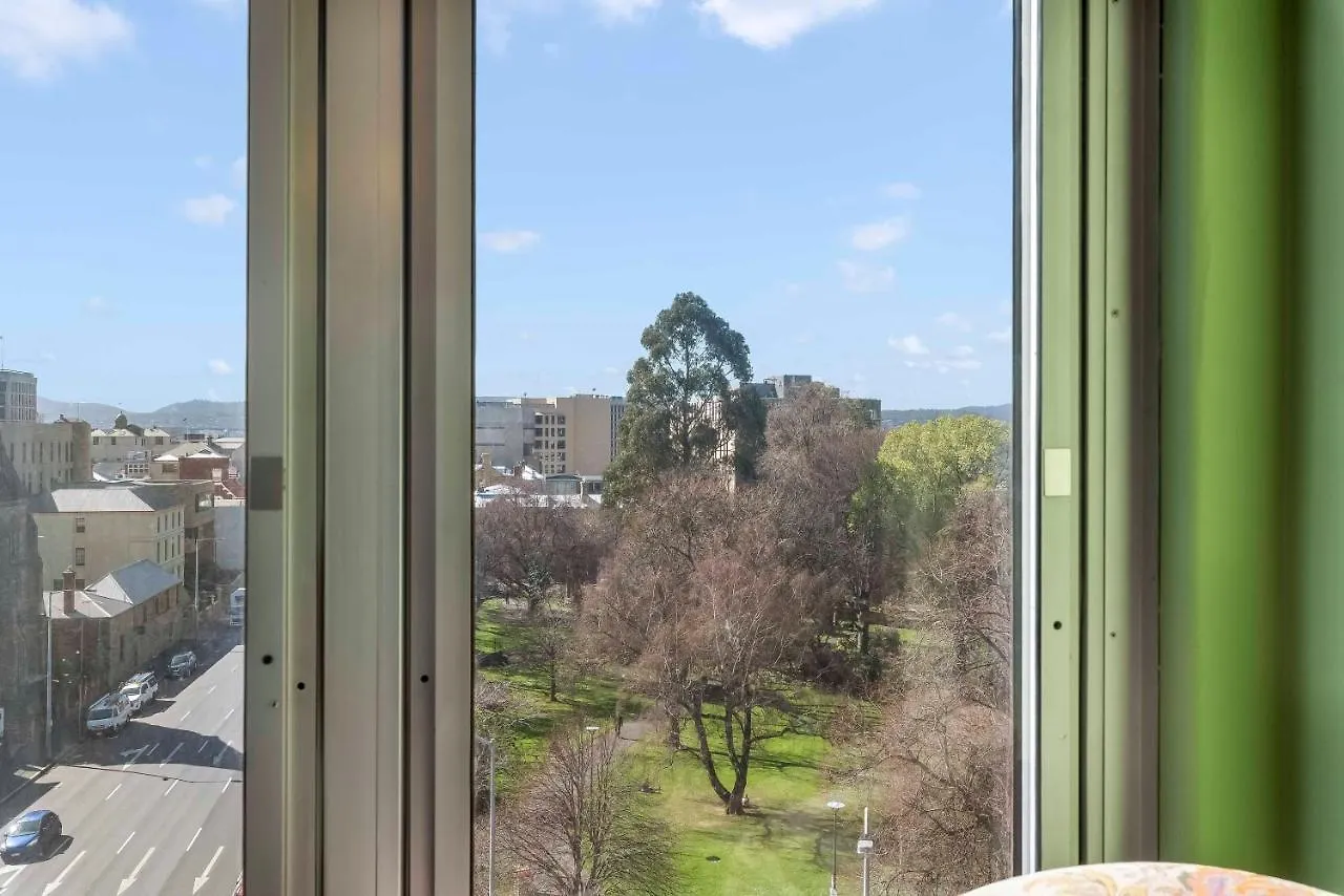 Studio Apartment - Hobart Cbd
