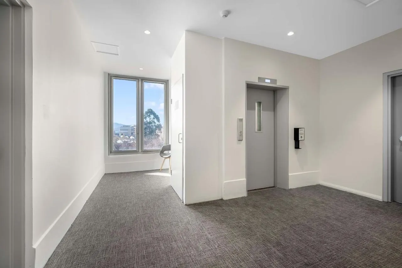 Studio Apartment - Hobart Cbd