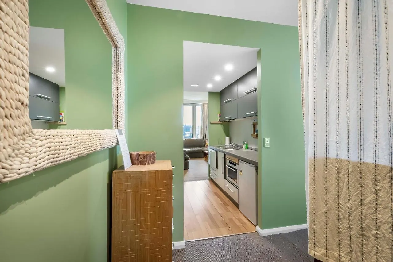 Studio Apartment - Hobart Cbd